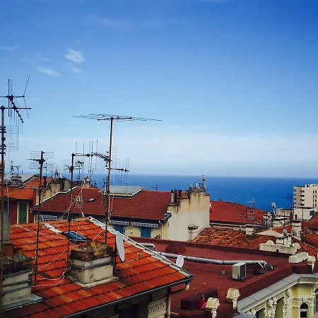 5 Min From Monte Carlo Casino *